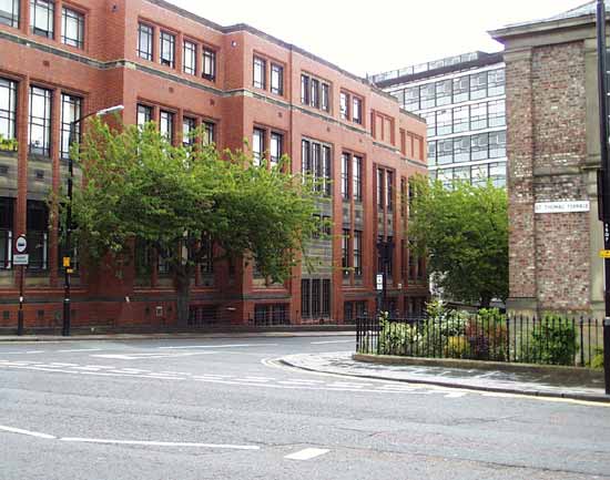 St. Thomas' Street, University