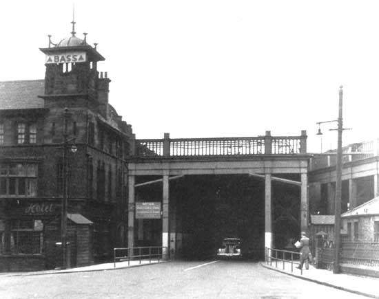 1920s - entrance to High Level Bridge